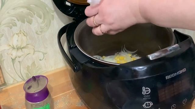 Рис с курицей в мультиварке смотреть онлайн