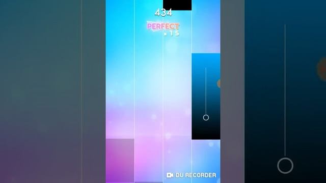Playing a piano game. | Dream Piano #1 смотреть онлайн