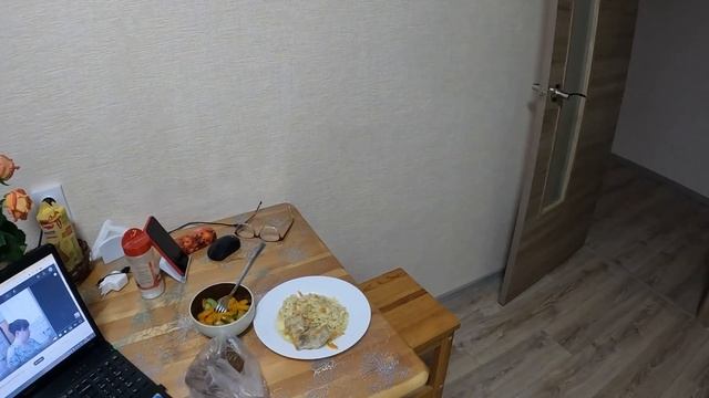ВЛОГ/ПИРОЖКИ С КАПУСТОЙ/МУКБАНГ/РАЗОБРАЛА ПОЛКУ НА КУХНЕ/ЧИЩУ МУЛЬТИВАРКУ/ПОКУПКИ/28.11.2022 г смотреть онлайн