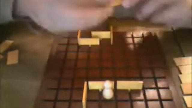 Խաղում ենք ՔՈՐԻԴՈՐ / Quoridor rewiew for Armenians смотреть онлайн