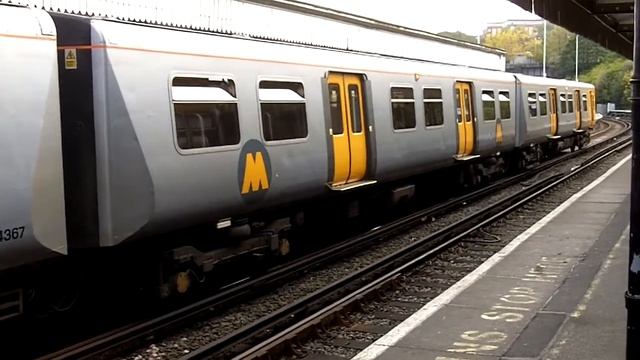 Wirral Line Birkenhead Central Station смотреть онлайн