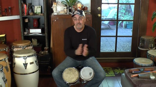 Bongo Drums: Martillo Variations! смотреть онлайн