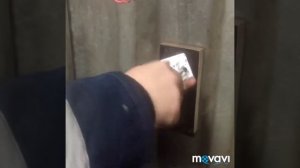 Выключатель включается вниз