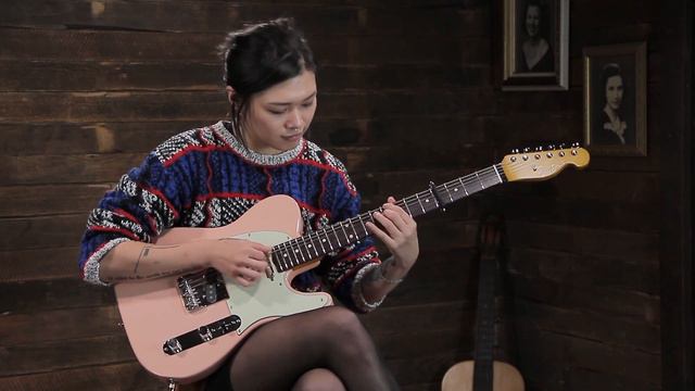 Yvette Young - Grosh NOS Retro T - Shell Pink смотреть онлайн