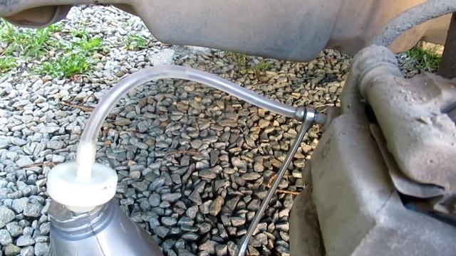 Nissan Leaf: Легкая прокачка тормозной системы смотреть онлайн