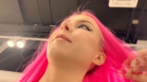 СБЕЖАЛА ПОСРЕДИ МАКИЯЖА! / Треш-обзор салона красоты в Москве