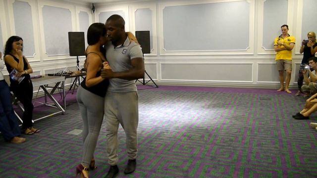 KIF 2014 | Joanna & Fabrice - Kizomba | Джоанна и Фабрис - Кизомба смотреть онлайн