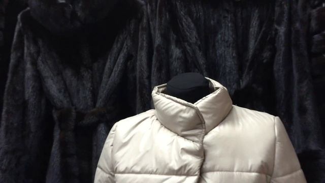 Куртка парка беж с норкой коллекция 2016 весенняя верхняя одежда смотреть онлайн