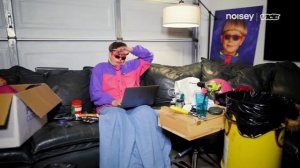 Оливер Три отвечает на комментарии под видео Bury me Alive