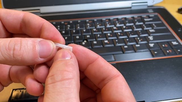 Tutorial: How to remove and replace keys on Dell Latitude keyboard смотреть онлайн