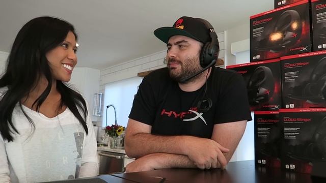 WIN SOMETHING COOL! : HyperX Cloud Gaming Headset UNBOXING & GIVEAWAY!! смотреть онлайн