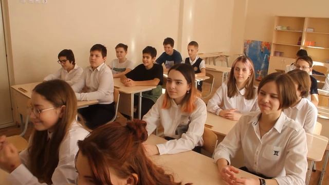 День рождения школы МАОУ СОШ №212. Нам 4 года! смотреть онлайн