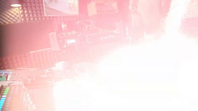 Создаём трек с нуля за 8 часов: Three Hundred Times смотреть онлайн