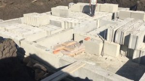 Цокольный этаж или фундамент?!.. Строительство цокольного этажа фундаментными блоками ФБС.