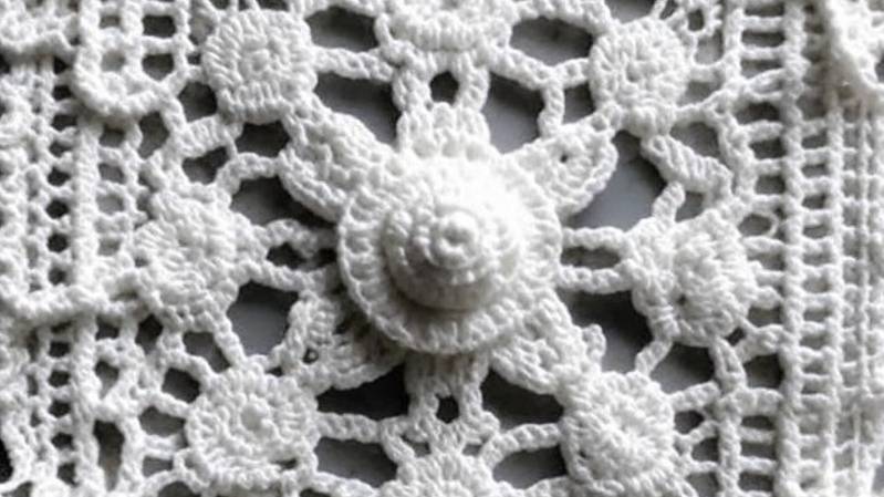 ВЯЗАНИЕ. Квадратные мотивы с АЖУРНЫМИ УЗОРАМИ от нейросети. Подборка №2. смотреть онлайн