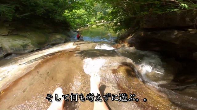 《田舎暮らし》三菱ジープJ24で犬二匹と川遊び/潜る犬/夏のルーティン。MITSUBISHI JEEP J24 / My Labradors Dive Under Water смотреть онлайн