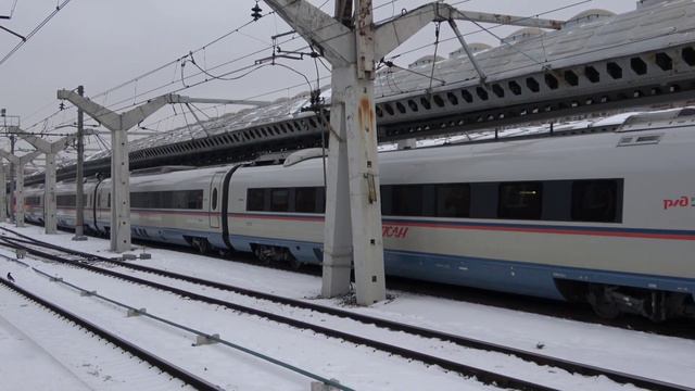 ВСК Электропоезд ЭВС2-04 «Сапсан» прибывает на Московский вокзал смотреть онлайн