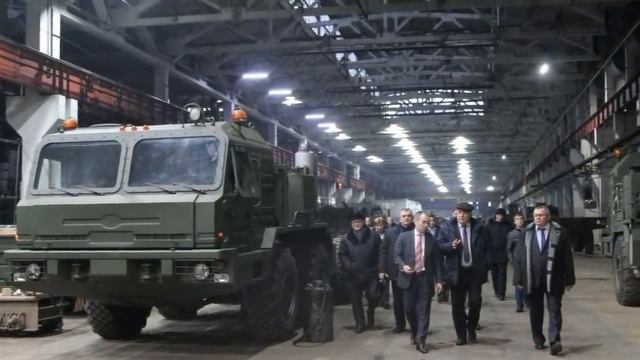 Брянский автомобильный завод! Да, этот Советский гигант жив до сих пор! смотреть онлайн