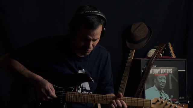 Trying out new Mexican Fender Stratocaster смотреть онлайн