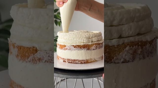 Сборка начинки «Рафаэлло»?И рецепт Молочного бисквита в комментариях?