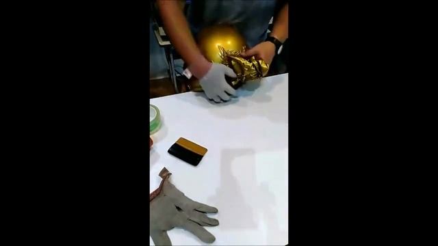 Wrap a Helmet /สอนห่อหมวกกันน็อค ( YUISTICKERwrap.com )EP.1 ทดสอบสติ๊กเกอร์ ทำไม่สำเร็จ Oracal 651 смотреть онлайн