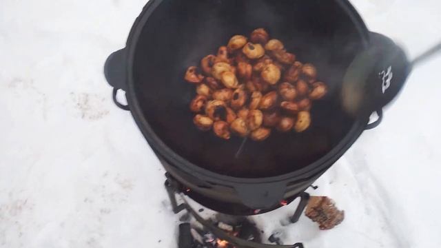 Жарим ПЕЛЬМЕШКИ в КАЗАНЕ ? 17/01/2021. смотреть онлайн