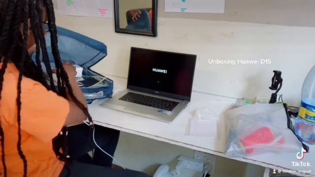 Unboxing Huawei matebook D15 + accessories. #unistudent #ujstudent #sayoutubers смотреть онлайн