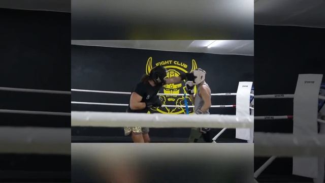 Спортивний клуб Вікінг. Лютий 2022 року. Муай тай бокс. Спаринг проф бійців смотреть онлайн