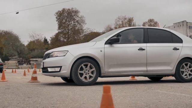 Инструктор. Автошкола "Формула" город Севастополь смотреть онлайн
