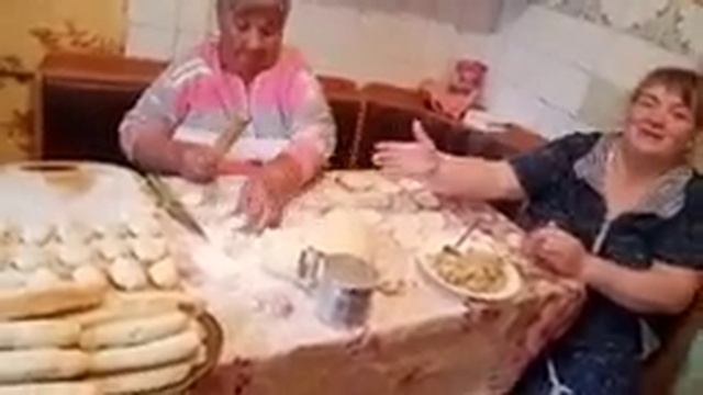 ПРИШЁЛ С РАБОТЫ, А ТУТ ТАКОЕ... ОВОЩИ С ОГОРОДА. смотреть онлайн