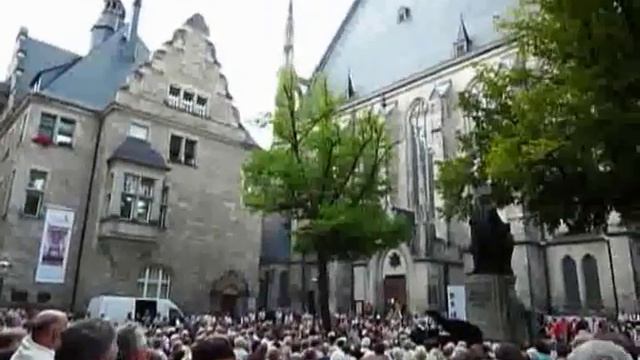 Outdoor concert at Thomaskirche in Leipzig смотреть онлайн