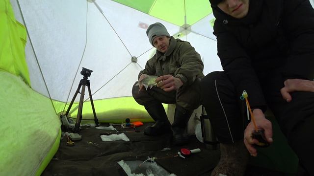 4 февраля. Рыбалка выходного дня. Юрюзанский пруд. смотреть онлайн