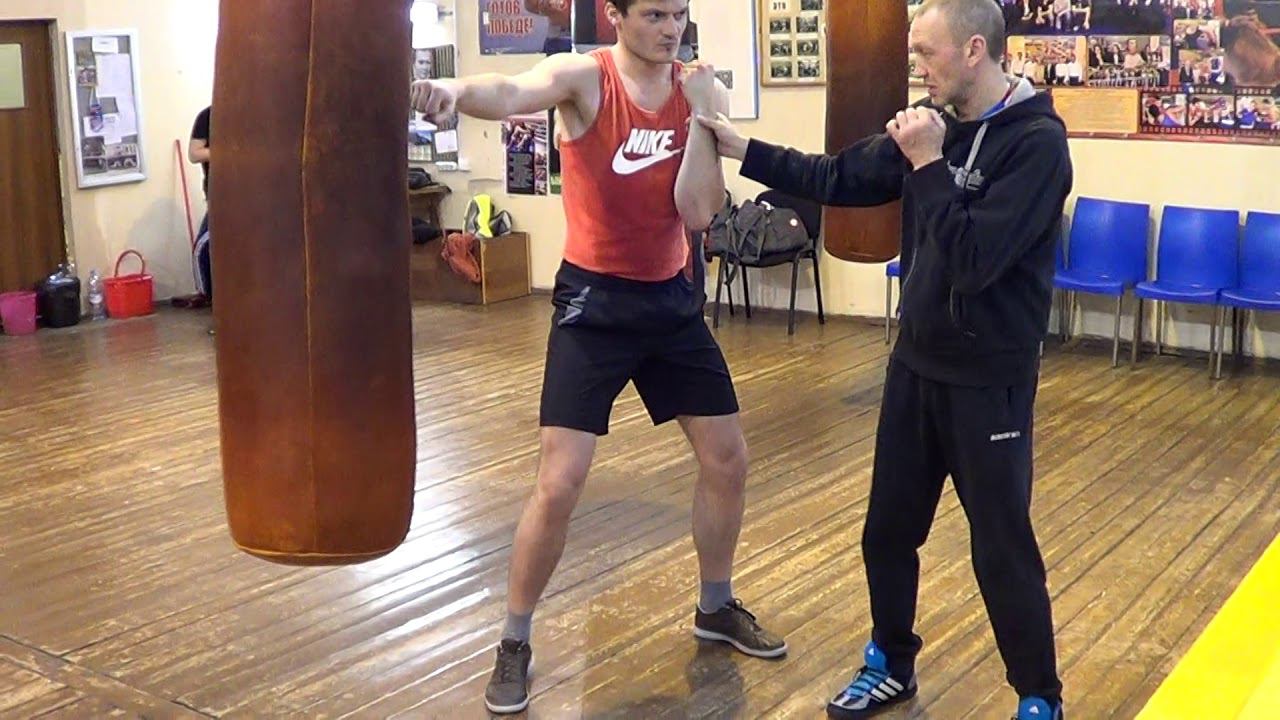 Бокс: одиночный прямой дальней рукой с дальней дистанции смотреть онлайн