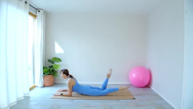 Pilates Power Workout | Build Strength, Flexibility and boost your Metabolism | 40 mins | Live! смотреть онлайн