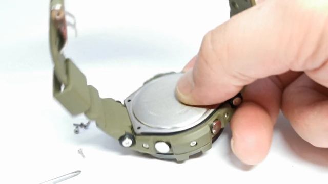 Change Casio G-Shock battery (with subtitles) смотреть онлайн