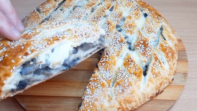 Пирог с сыром и грибами/Pie with cheese and mushrooms/Delicious puff pastry recipe! смотреть онлайн