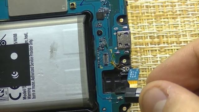 j600 не работает микрофон - решение смотреть онлайн