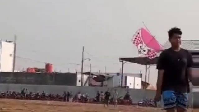 lomba layangan 2 смотреть онлайн