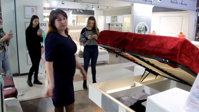Встреча дизайнеров в мебельном салоне "Интердизайн" смотреть онлайн