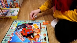 Сёстры ДВОЕЧНИЦЫ vs ОТЛИЧНИЦЫ. Один день из жизни первоклашек и старшеклассниц