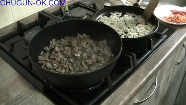 Рис с куриной печенью на сковородке ЧугунОК. смотреть онлайн
