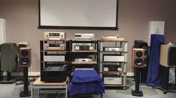 Dynaudio Confidence 20 vs Heritage vs Contour 20i (видео 2)