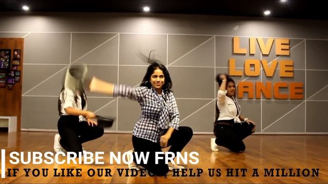 SHE MOVE IT LIKE/ BADHSHAH/ JAZZ HAT FREETYLE CHOREOGRAPHY/ BOLLYWOOD/ RITU'S DANCE STUDIO смотреть онлайн