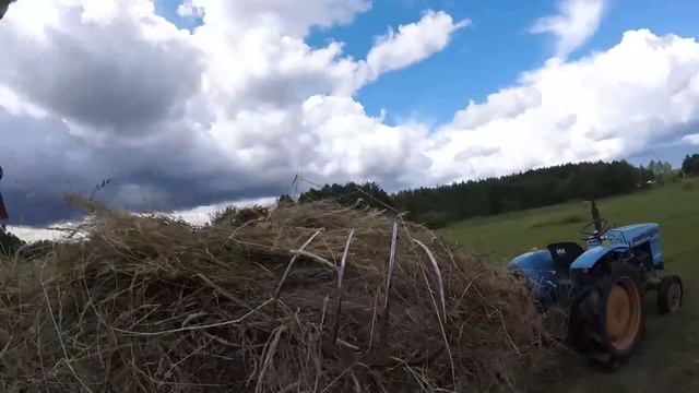 Деревенские будни. Поездка за сеном. смотреть онлайн