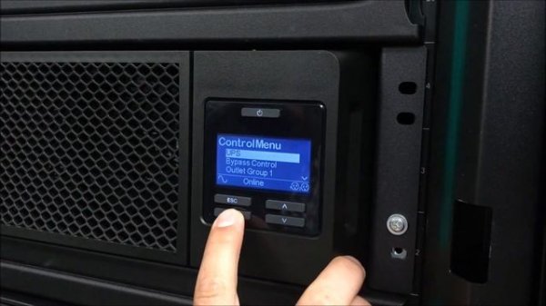Configuring APC Smart-UPS Online SRT for 240V Output via Display | Schneider Electric Support