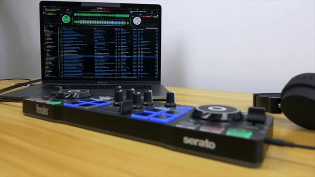 Hercules DJControl Starlight Review - Good For New DJs? смотреть онлайн