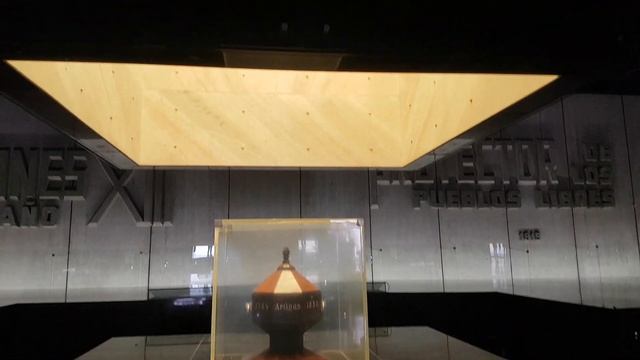 Montevideo City Capital of Uruguay. Plaza Independencia and Museum Tour смотреть онлайн