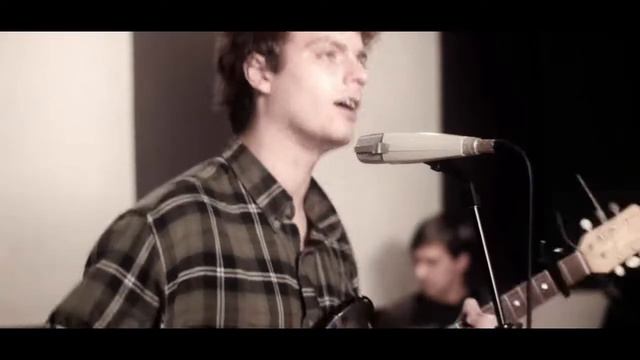 Freaking Out The Neighborhood - Mac DeMarco (Live At Braund Sound 2012)