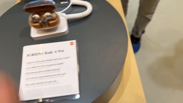 Căștile wireless Xiaomi Buds 4 Pro - Prezentare hands-on de la Mobile World Congress 2023 смотреть онлайн