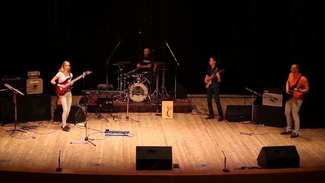 Лаура Лейс. Canon Rock. смотреть онлайн